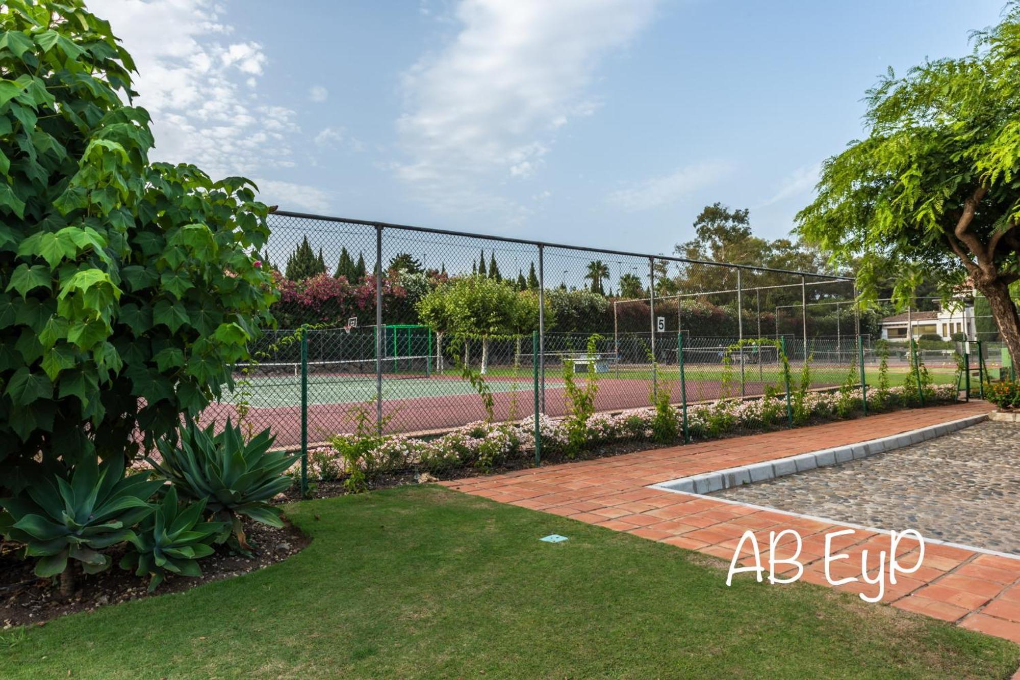 Alcazaba Beach Apartment Estepona Buitenkant foto