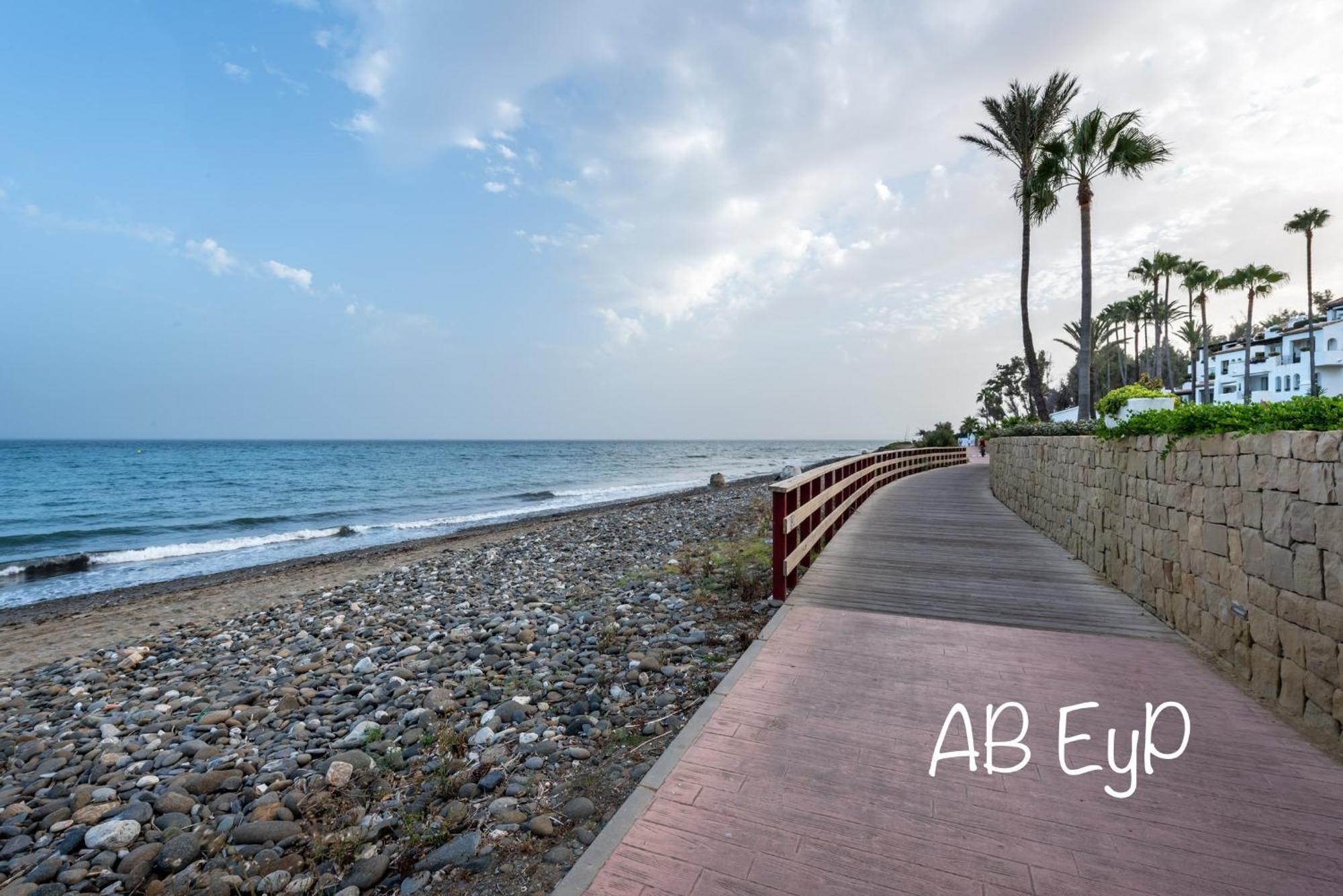 Alcazaba Beach Apartment Estepona Buitenkant foto