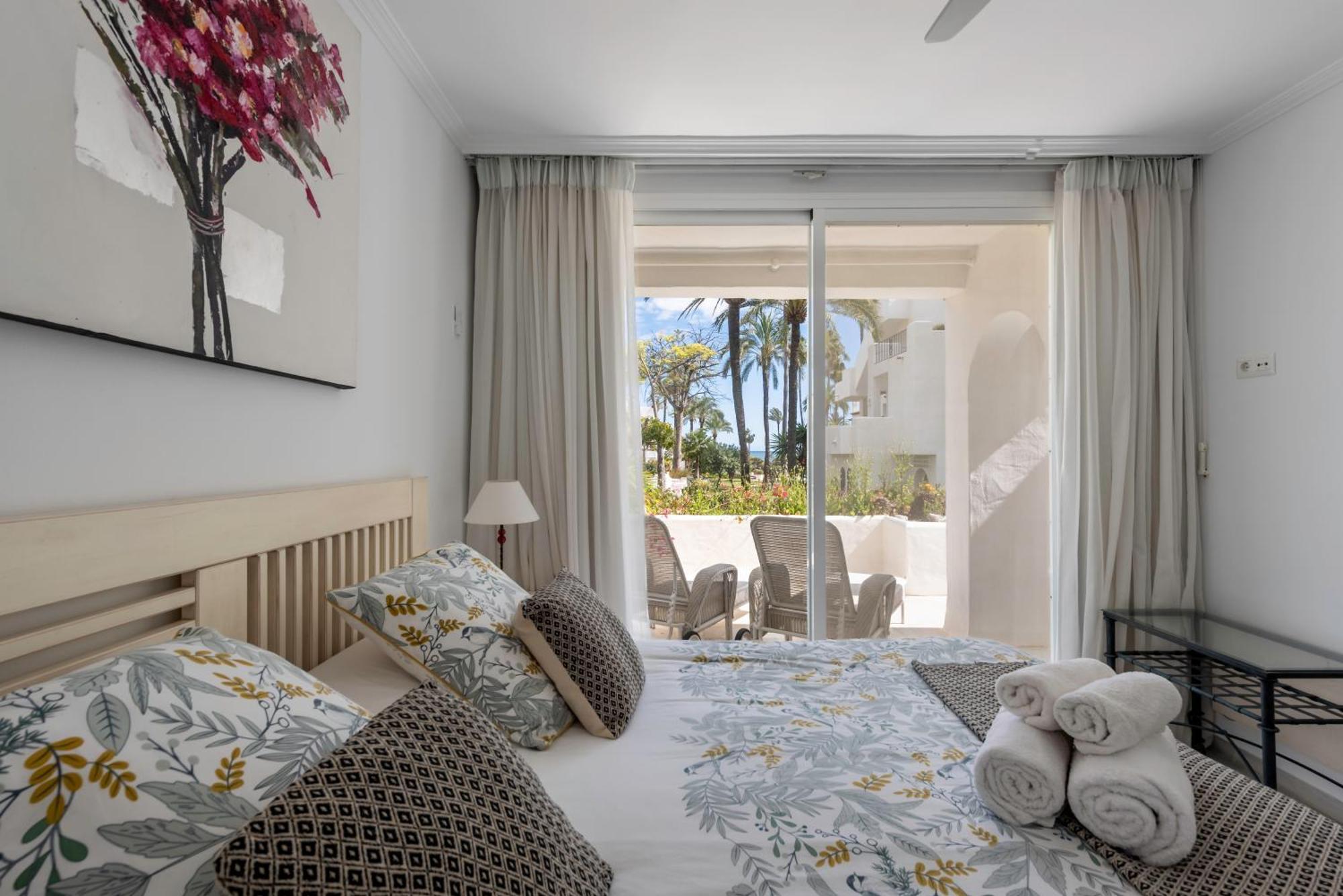 Alcazaba Beach Apartment Estepona Buitenkant foto