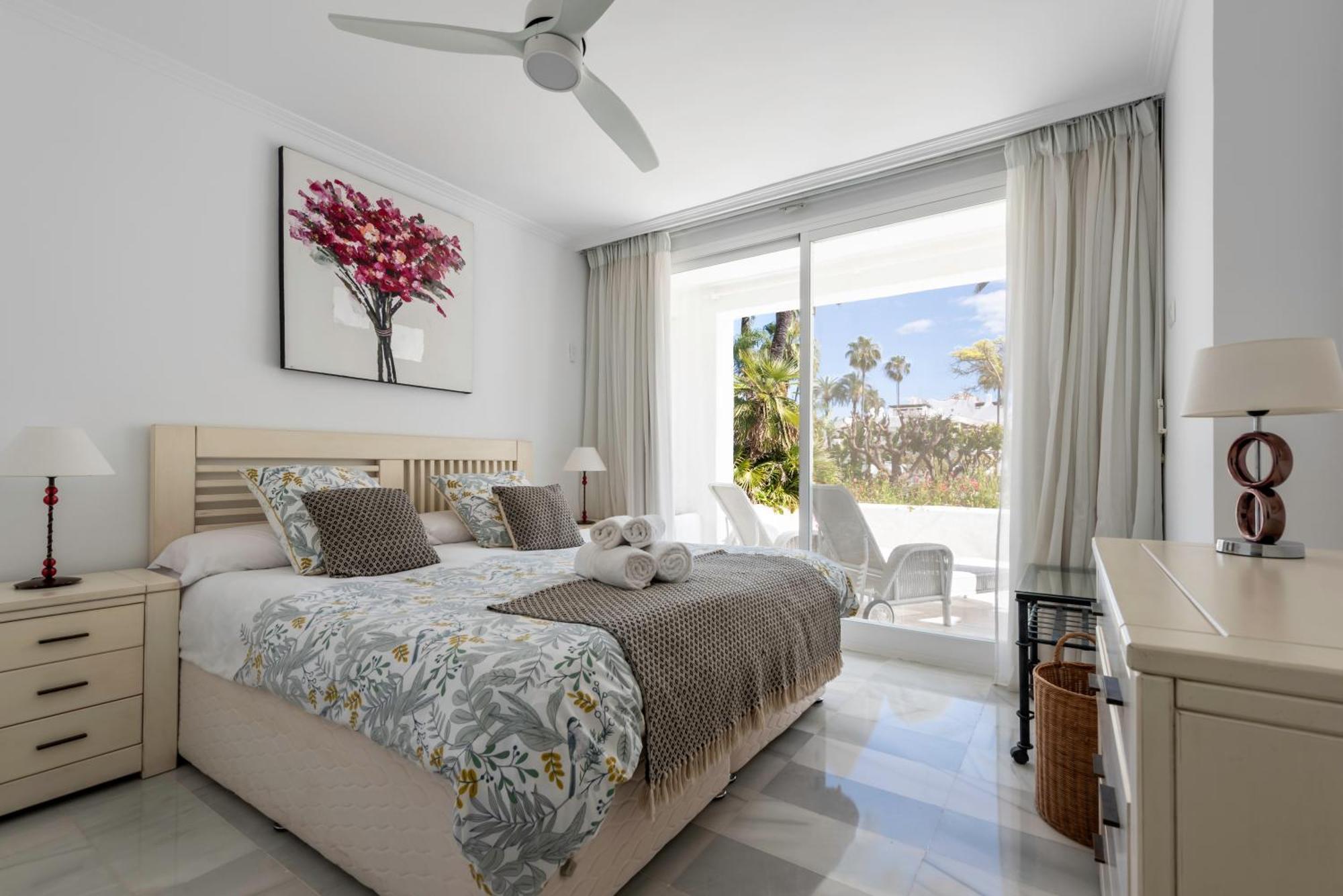 Alcazaba Beach Apartment Estepona Buitenkant foto