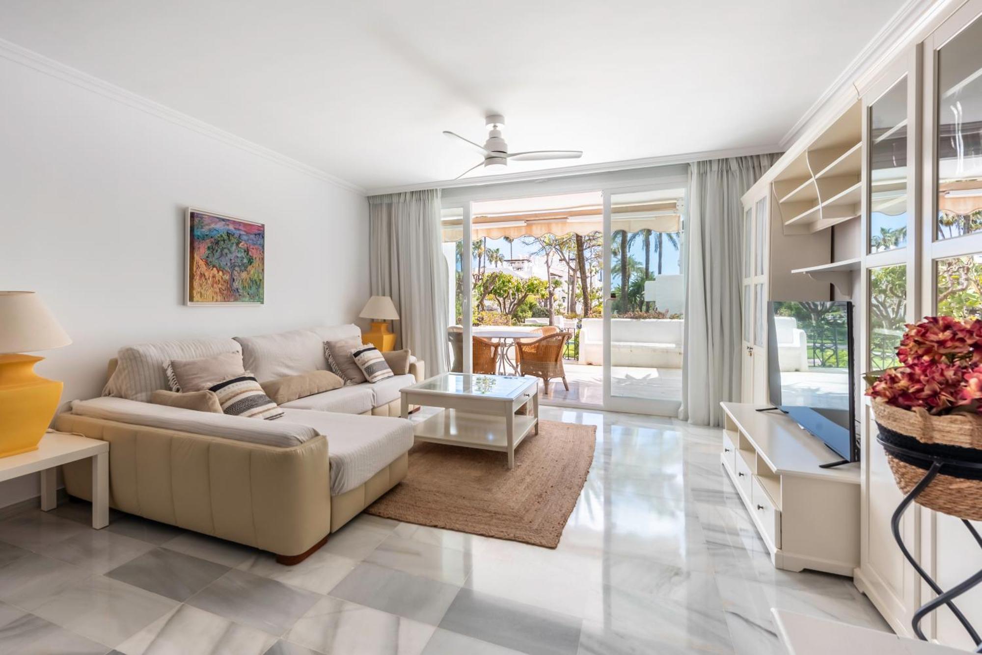 Alcazaba Beach Apartment Estepona Buitenkant foto